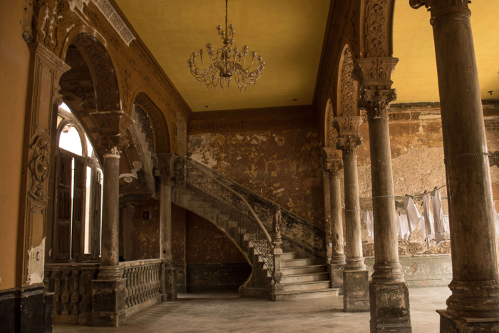 Huellas del Esplendor (Traces of Splendor)